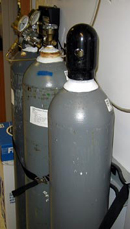 ... Gas Cylinders Not Properly Secured - University of Maryland, Baltimore