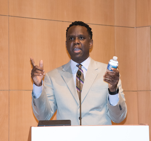 Using a bottle of water as an example, Chris Gibbons, MD, MPH, chief health innovation advisor to the Federal Communications Commission’s Connect2Health Task Force, talks about how groceries in the future will feature radio-frequency identification on labels. Gibbons spoke at the 2017 Summer Institute in Nursing Informatics held at the University of Maryland School of Nursing.