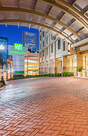 Holiday Inn valet pull up station