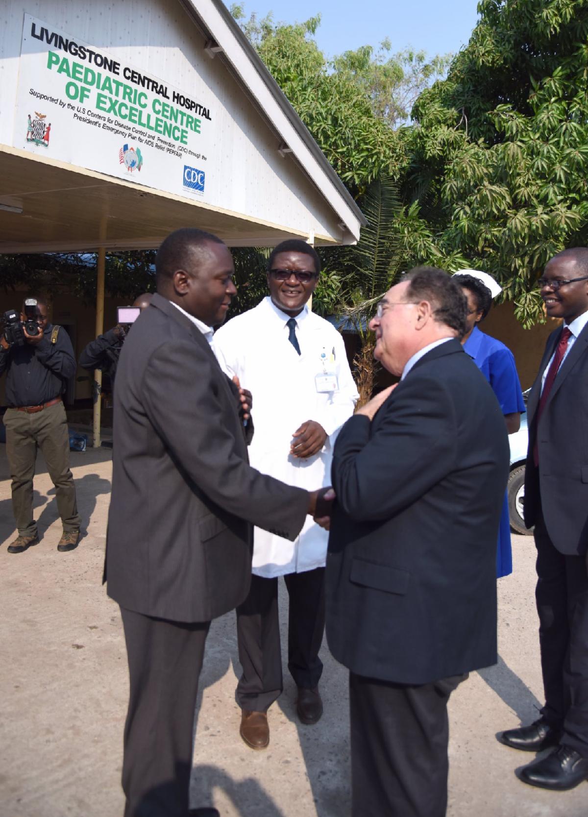 Dr. Perman meets with doctors in Zambia