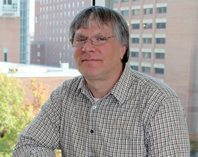 Professor Stephen Hoag, PhD, of the University of Maryland School of Pharmacy's Department of Pharmaceutical Sciences is a co-investigator for NIIMBL along with a colleague in the A. James Clark School of Engineering at the University of Maryland, College Park.