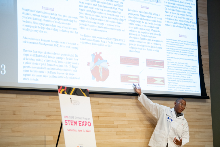 Demonyae Smith, a UMB CURE Scholar in Cohort 3, presents his research on atherosclerosis cardiovascular disease at the annual CURE STEM Expo. 