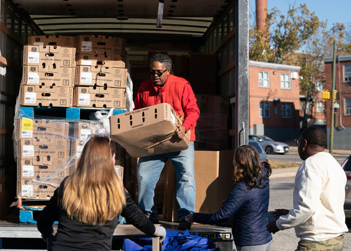 The University of Maryland, Baltimore (UMB) holds its annual Thanksgiving Drive organized by the Staff Senate and the Office of Community Engagement. This year, UMB partnered with the University of Maryland Medical Center and WJZ-TV.