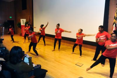Dancers 2