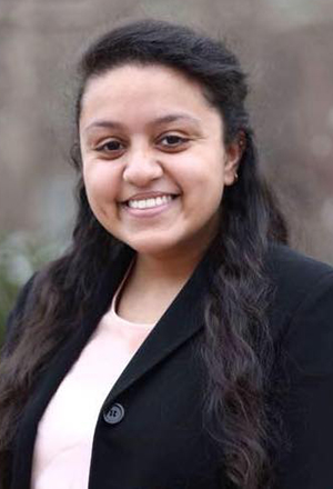 Shalini Chandrakumar headshot